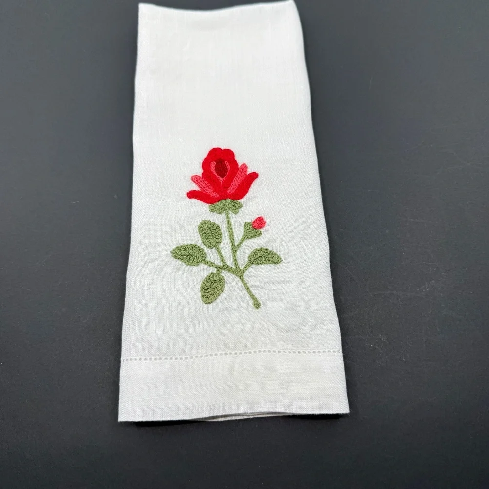 Vintage,Unused White Madeira Linen , Embroidered Rose Finger Tip Guest Towel